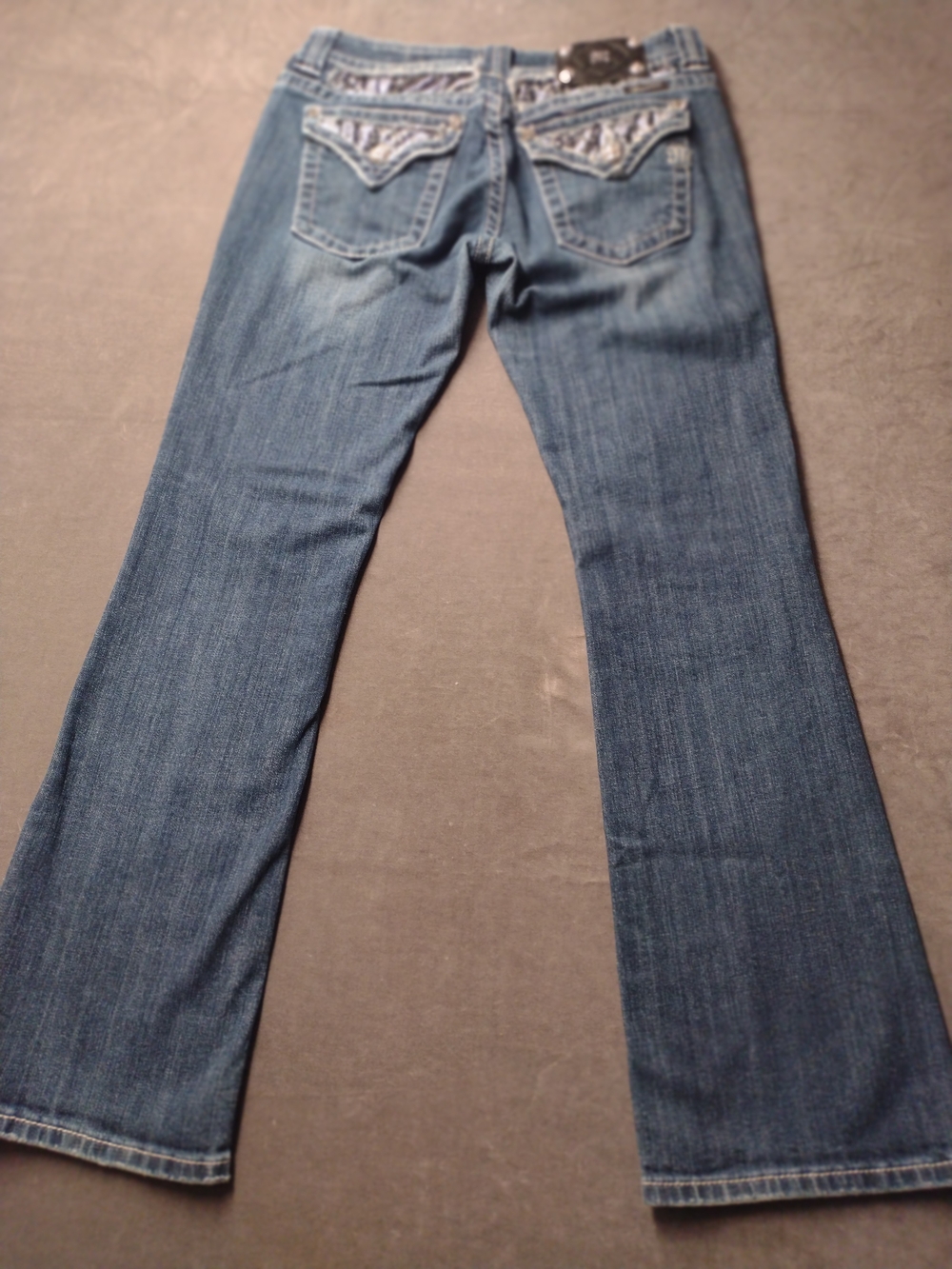 Miss Me 29/30 Buckle JE5351B2R Blue Boot Cut  Embellished Distressed Jeans - Picture 3 of 16